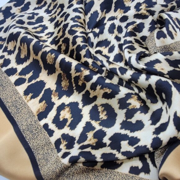 ✨Elegant Bandana Square Scarf Silky Satin Cheetah Print Leopard Head Neck Wrap✨ - Picture 5 of 7